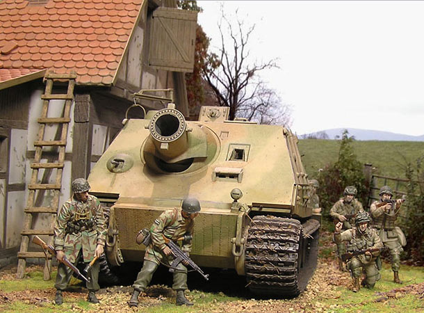 Dioramas and Vignettes: Brothers in arms Dioramas and Vignettes: Brothers in arms
