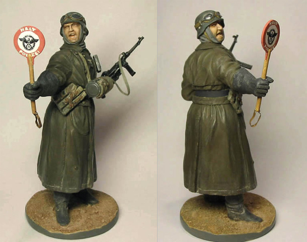 Figures: German Feldgendarme Figures: German Feldgendarme