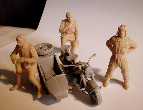 Sculpture: Escaped from the encirclement Sculpture: Escaped from the encirclement