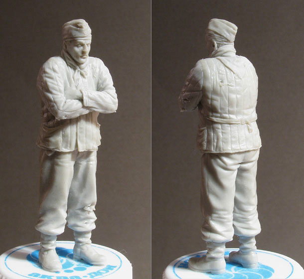 Sculpture: Frozen tanker Sculpture: Frozen tanker