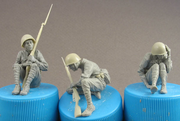 Sculpture: Under fire Sculpture: Under fire