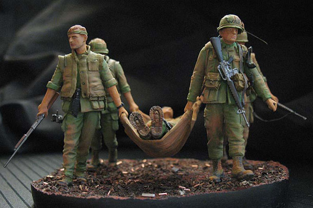 Dioramas and Vignettes: Coming back from the combat Dioramas and Vignettes: Coming back from the combat