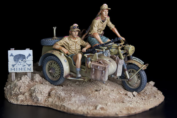 Dioramas and Vignettes: German motorcycle with crew, 21st Pz.Div. Dioramas and Vignettes: German motorcycle with crew, 21st Pz.Div.