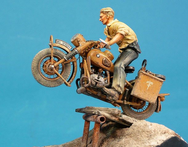 Dioramas and Vignettes: Dioramas and Vignettes: