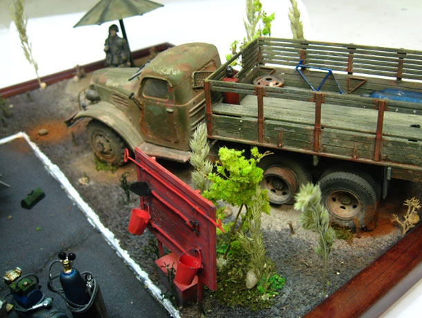 Dioramas and Vignettes: Sketch with trucks Dioramas and Vignettes: Sketch with trucks