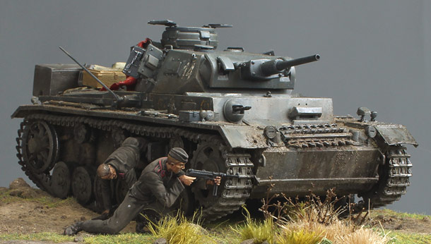 Dioramas and Vignettes: Evacuation from the knocked out Panzer Dioramas and Vignettes: Evacuation from the knocked out Panzer