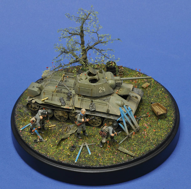 Dioramas and Vignettes: Escaping from encirclement Dioramas and Vignettes: Escaping from encirclement
