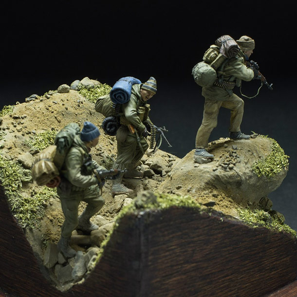 Dioramas and Vignettes: Fight over the pass Dioramas and Vignettes: Fight over the pass
