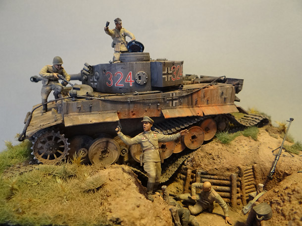Dioramas and Vignettes: Tiger tamers Dioramas and Vignettes: Tiger tamers