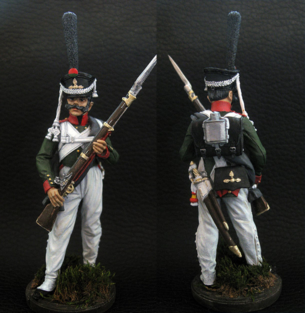 Figures: Private, Georgian grenadiers regt., 1812 Figures: Private, Georgian grenadiers regt., 1812