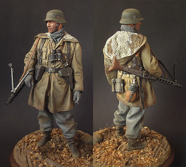 Figures: SS machine gunner Figures: SS machine gunner