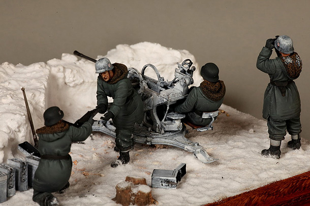 Dioramas and Vignettes: Waffen-SS FlaK-38 crew Dioramas and Vignettes: Waffen-SS FlaK-38 crew