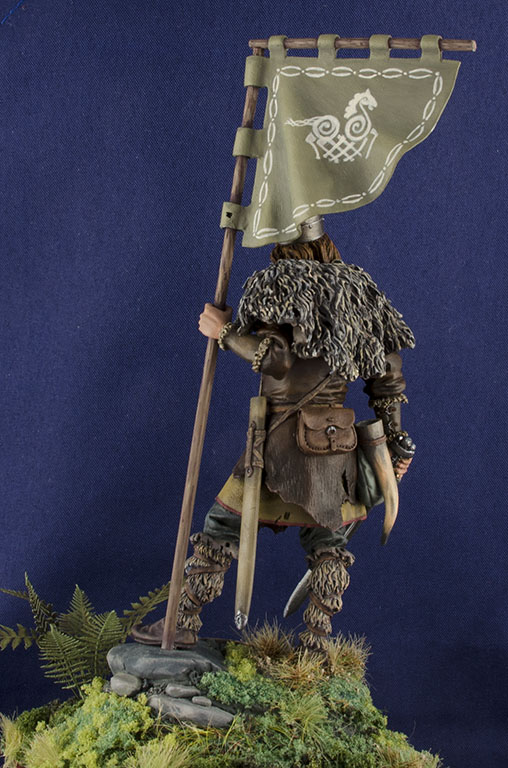 Figures: Viking standard-bearer, photo #3