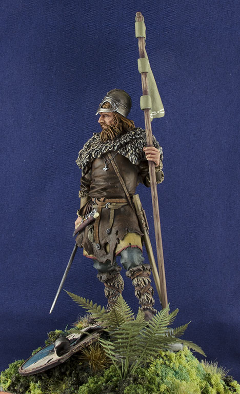 Figures: Viking standard-bearer, photo #8