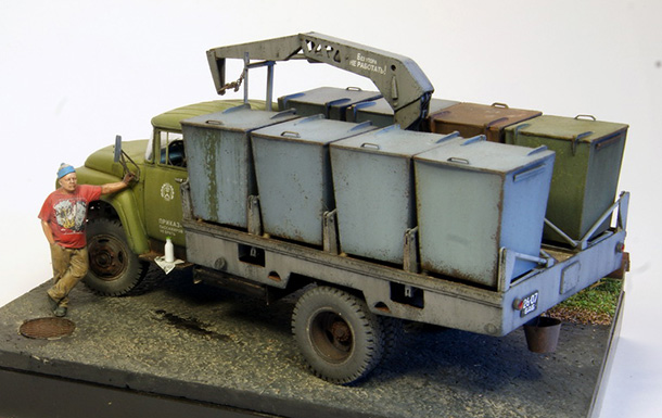 Dioramas and Vignettes: ZiL-130 M30 Dioramas and Vignettes: ZiL-130 M30