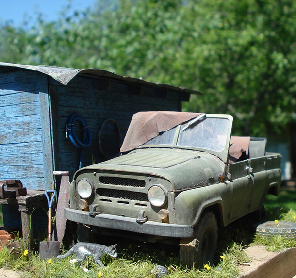 Dioramas and Vignettes: UAZ-469 at the backyard