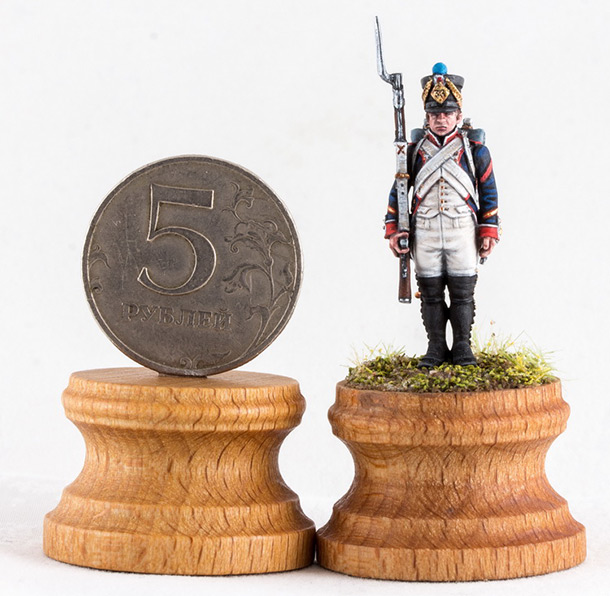 Figures: Little sergeant Figures: Little sergeant