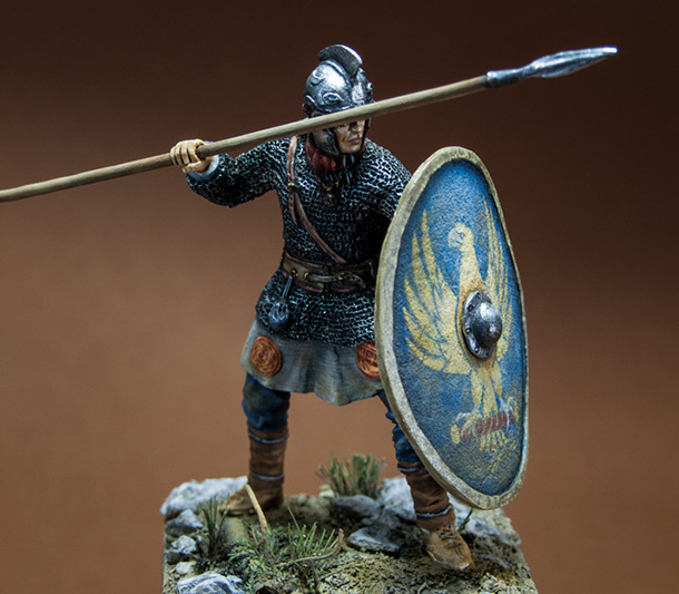 Figures: Roman legionary, IV A.D. Figures: Roman legionary, IV A.D.