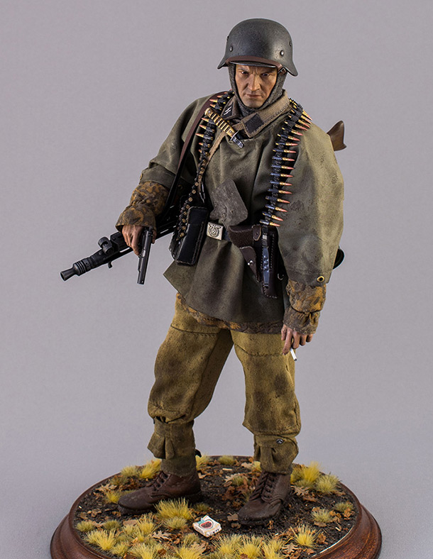 Figures: SS machine gunner, Kampfgruppe Hansen Figures: SS machine gunner, Kampfgruppe Hansen