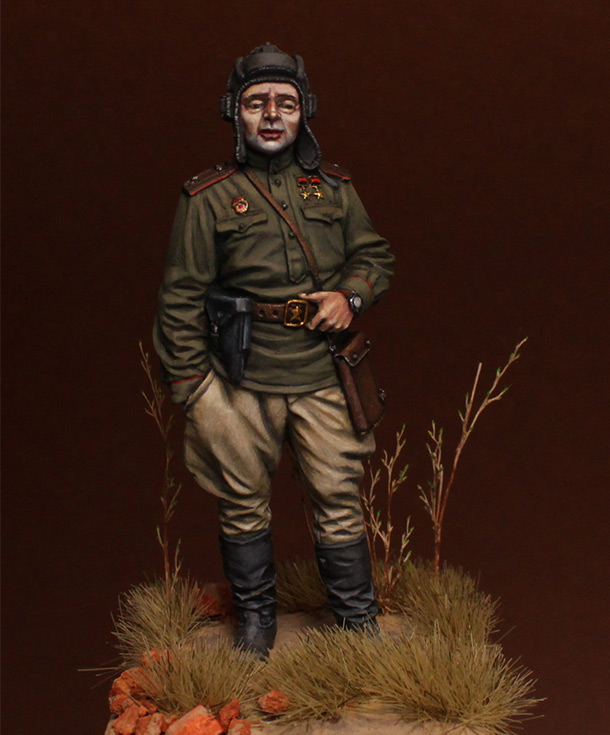Figures: Commander of tank battalion, 1945 Figures: Commander of tank battalion, 1945