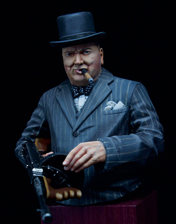 Figures: Winston Churchill with Thompson SMG, 1940 Figures: Winston Churchill with Thompson SMG, 1940