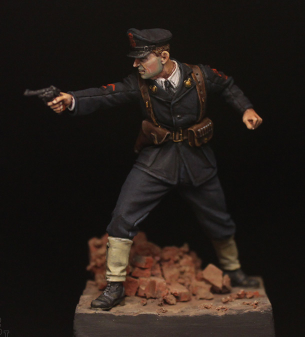 Figures: The Motor Bandit Figures: The Motor Bandit